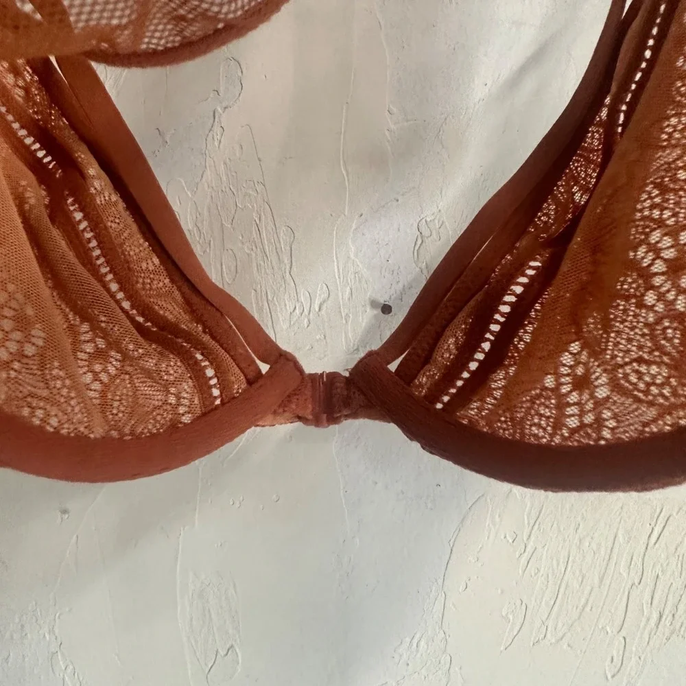 Victoria's Secret Unlined Demi Lace Orange Bra Size 32D Very Sexy
